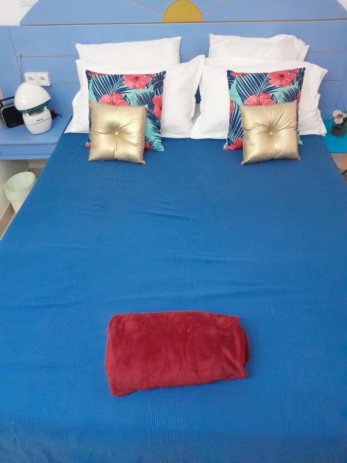 My Tiny Caritan- Petit Coin De Paradis- Bungalow De Vacances- Jardin, Plage, Piscine Attenante Sainte-Anne Εξωτερικό φωτογραφία